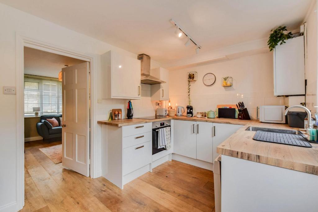 Cheerful 3 Bed Grade II Central Cottage Cirencester Exterior foto