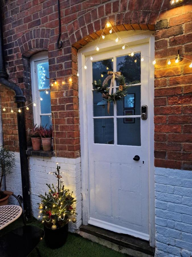 Cheerful 3 Bed Grade II Central Cottage Cirencester Exterior foto